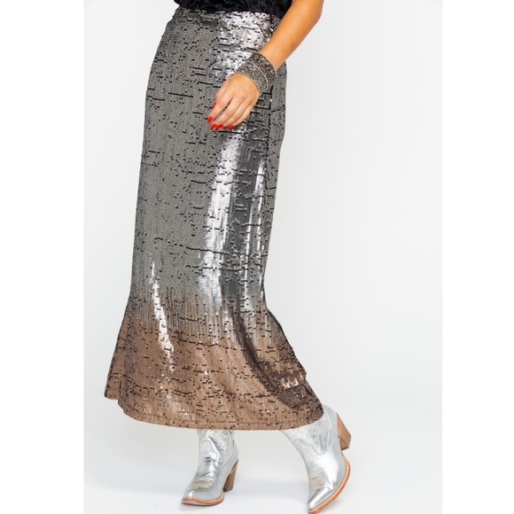 Ariat Dresses & Skirts - NEW Ariat glisten sequin ombré maxi skirt